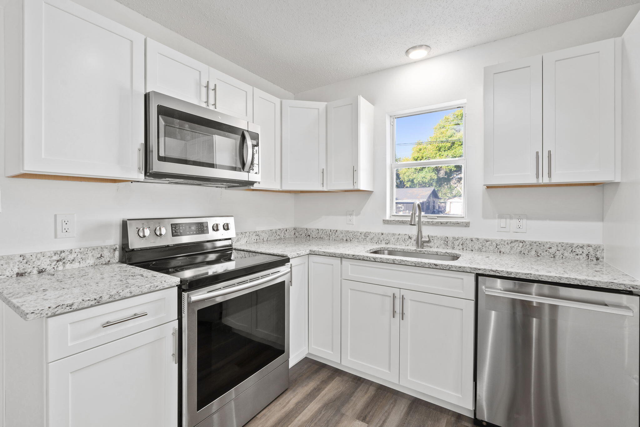 ALAMANDA VISTA - Residential