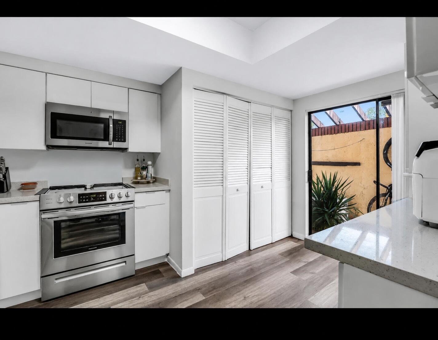 8858 NW 48th Street 8858