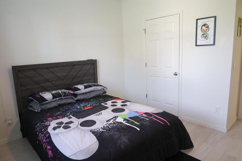 listing image 50