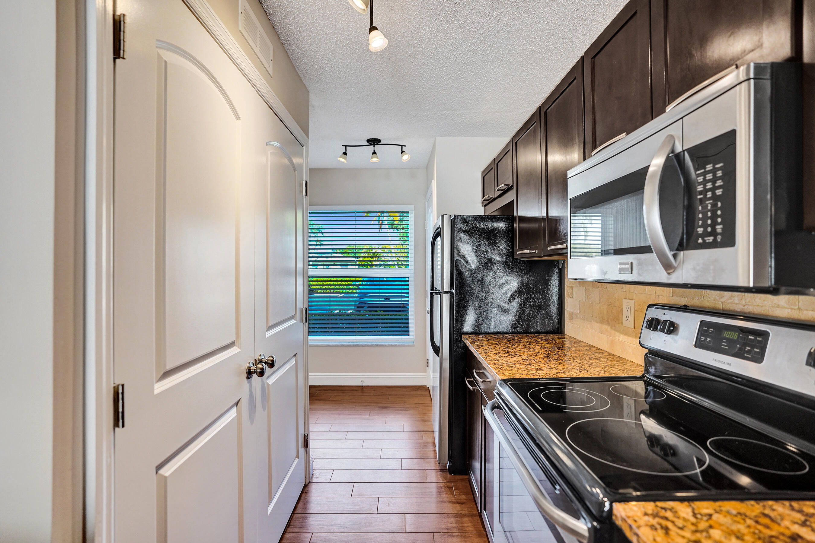 PINES OF DELRAY - Residential