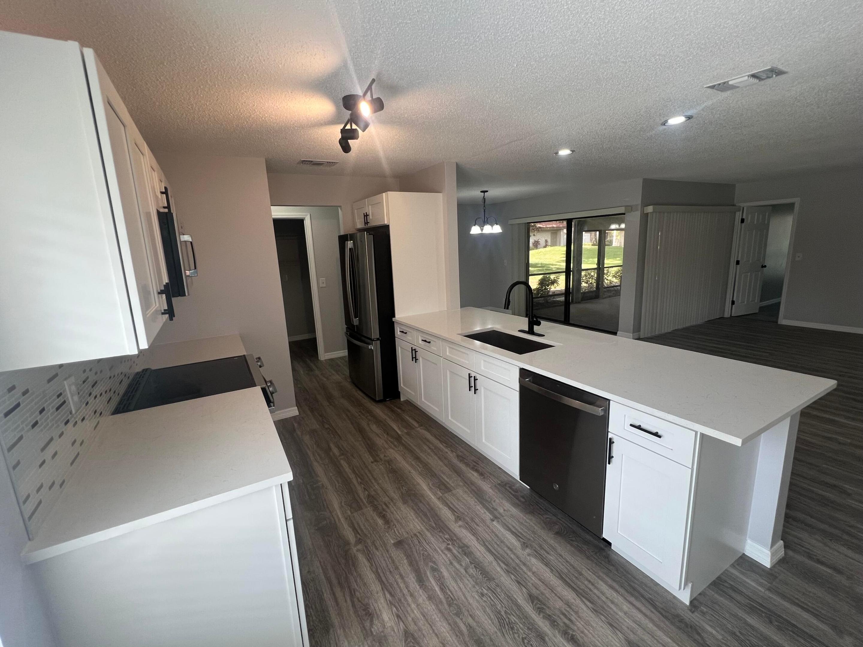 FOREST GROVE PATIO HOMES - Residential Lease