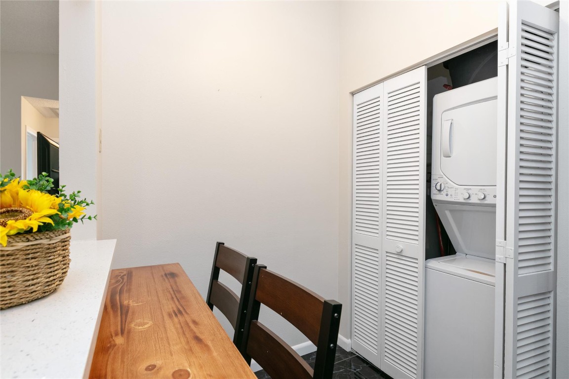 OAKWOOD II - Residential