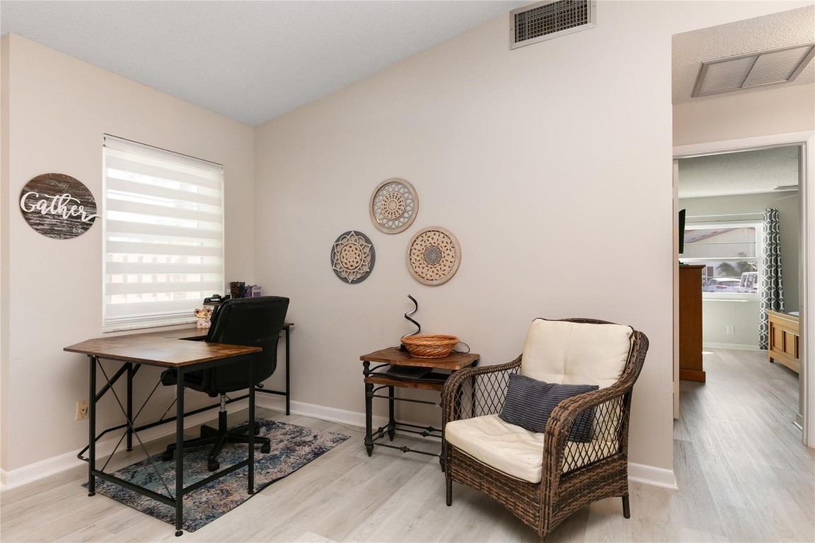 OAKWOOD II - Residential