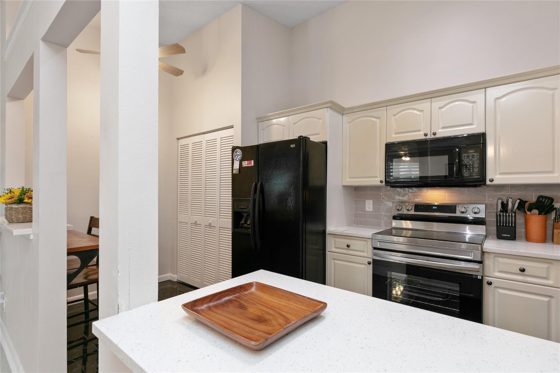 OAKWOOD II - Residential