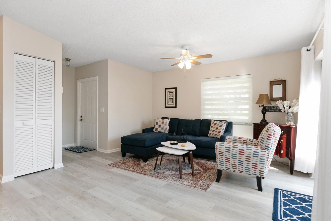 OAKWOOD II - Residential