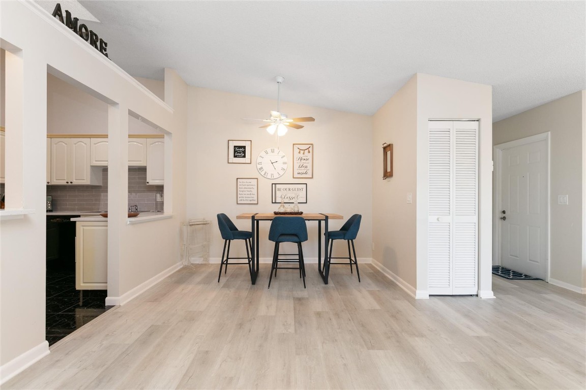 OAKWOOD II - Residential