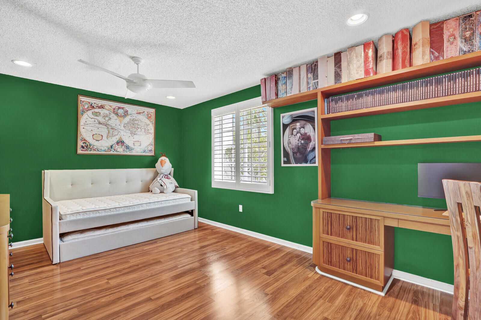 CLASSICS AT BEAR LAKES - Residential