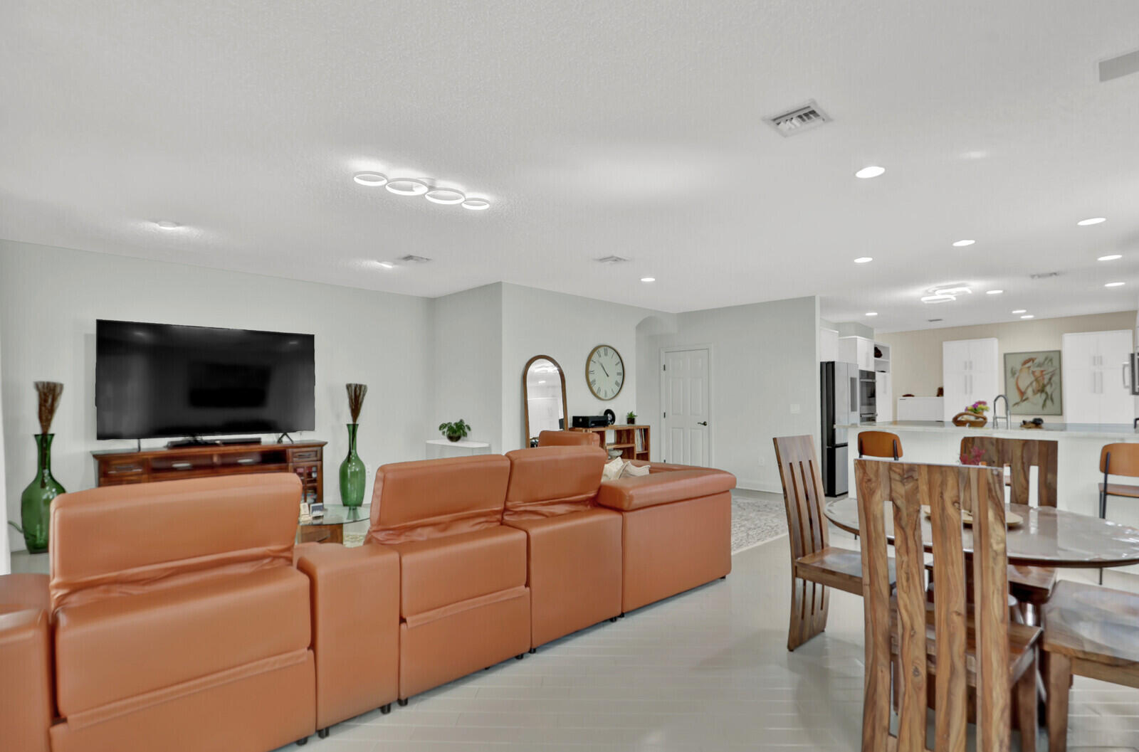 CLASSICS AT BEAR LAKES - Residential