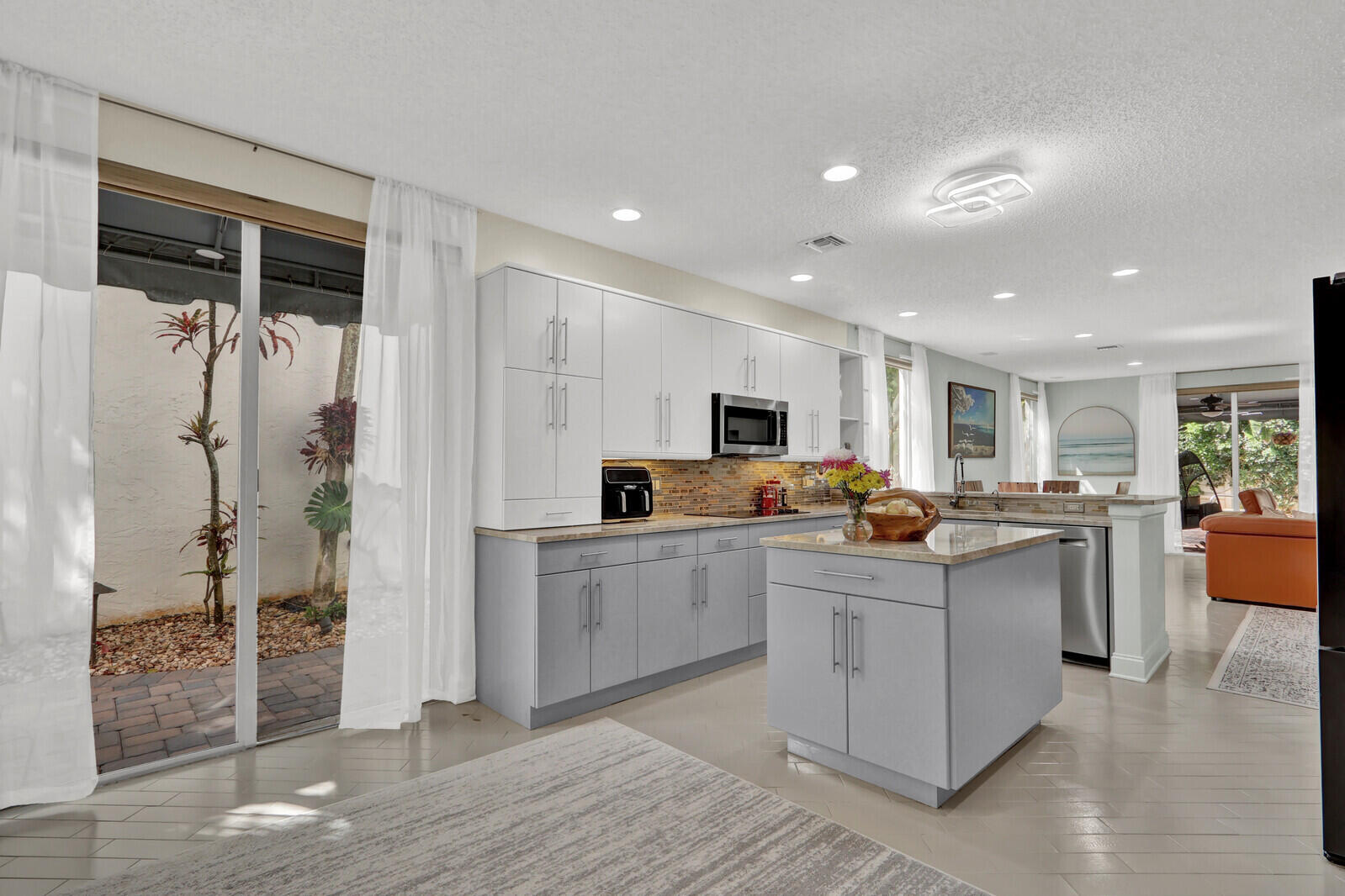 CLASSICS AT BEAR LAKES - Residential