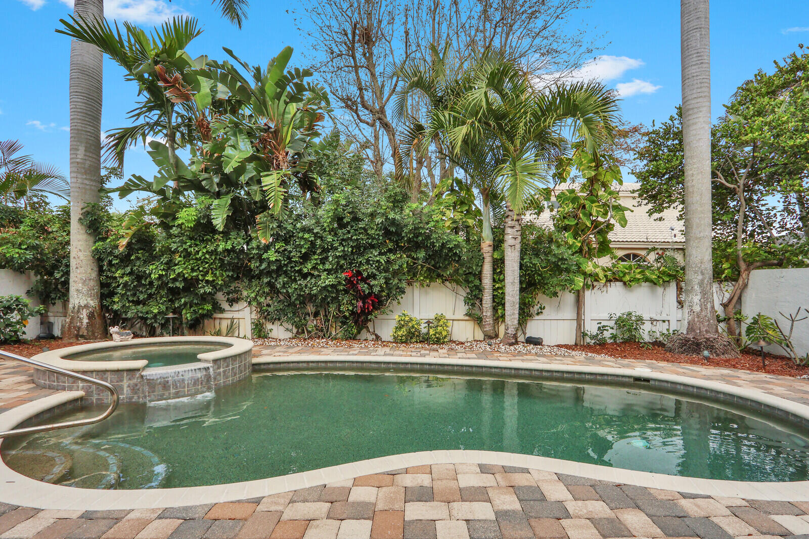 CLASSICS AT BEAR LAKES - Residential