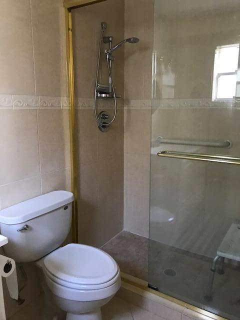 GOLDEN LAKES VILLAGE CONDO F - Residential Lease