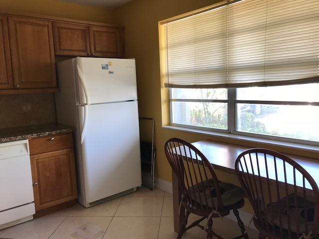 GOLDEN LAKES VILLAGE CONDO F - Residential Lease