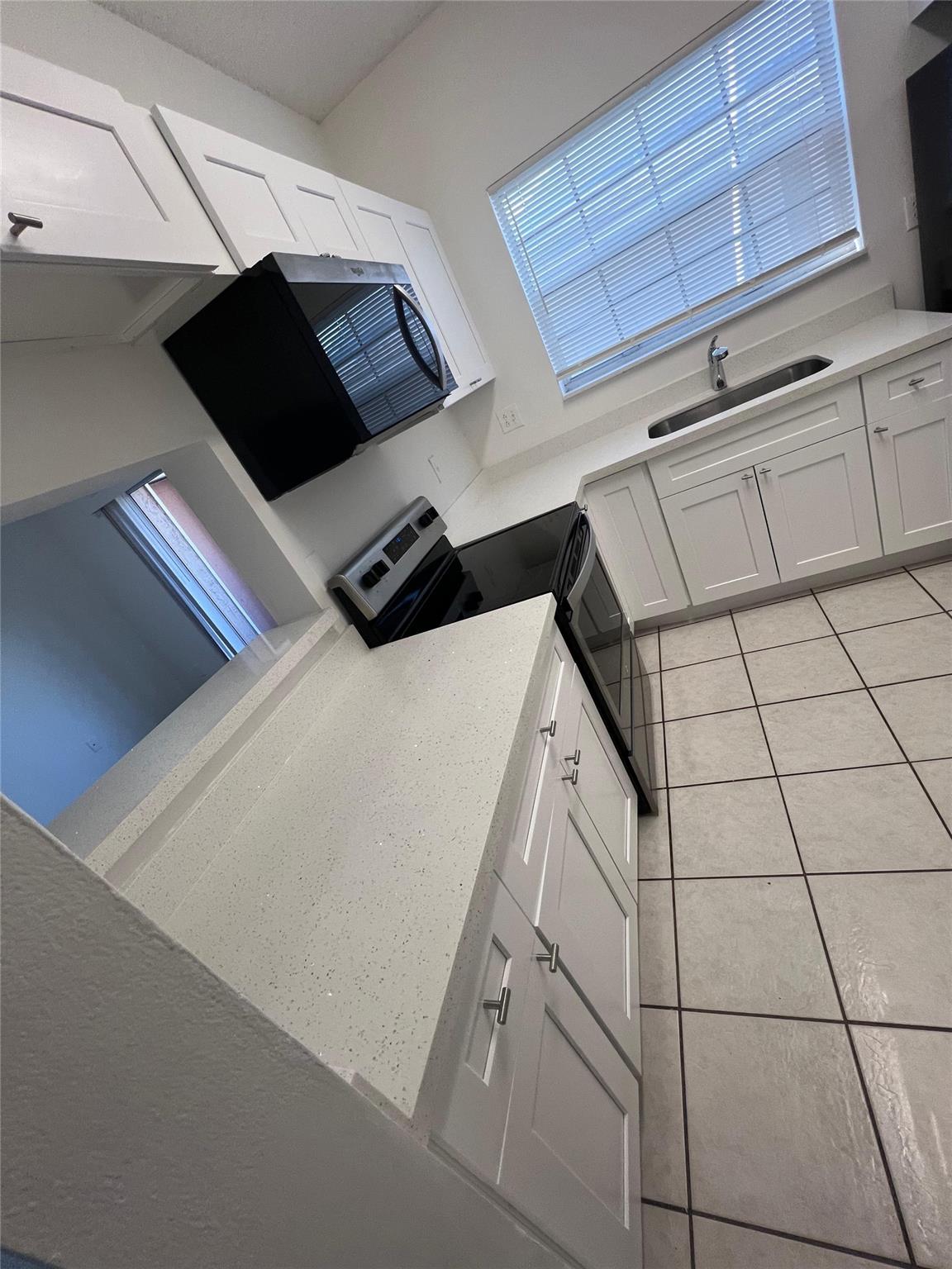 Reflections At Pembroke P - Residential Lease