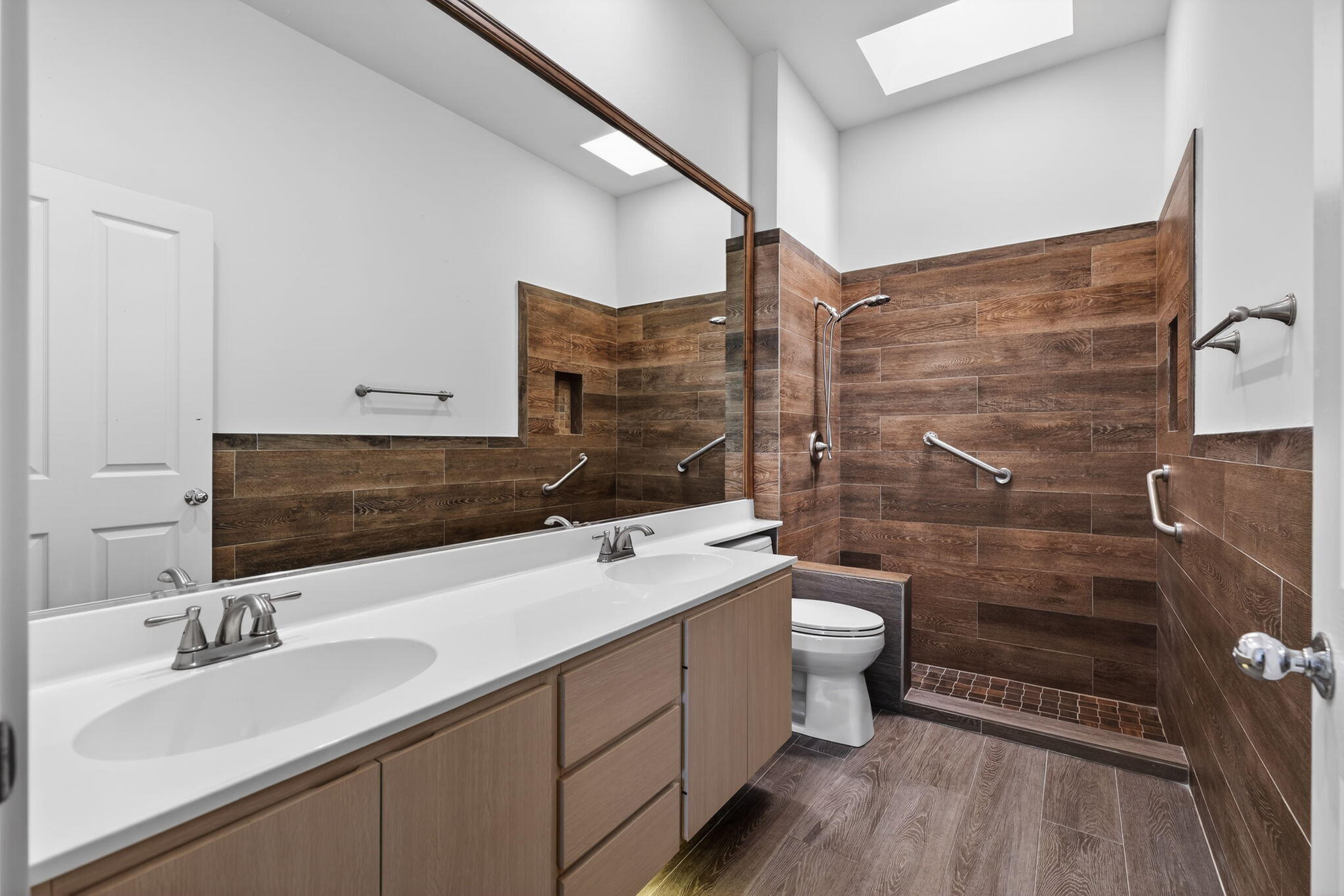 Lake Catherine - Residential