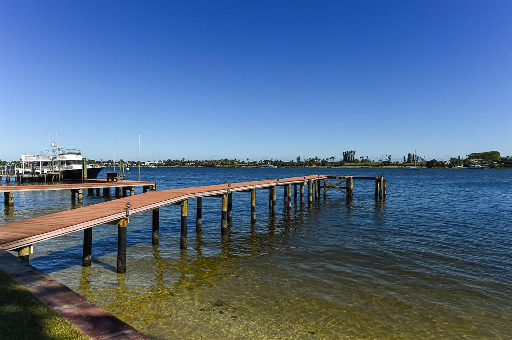 NORTH SHORE TERRACE 2 - Residential