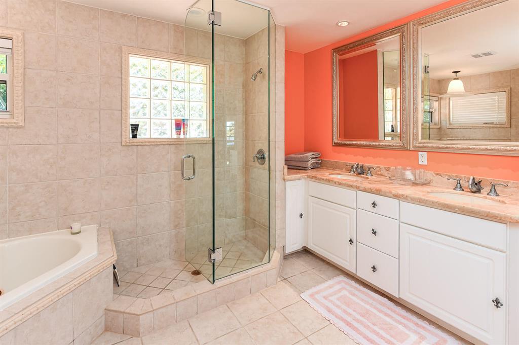 NORTH SHORE TERRACE 2 - Residential