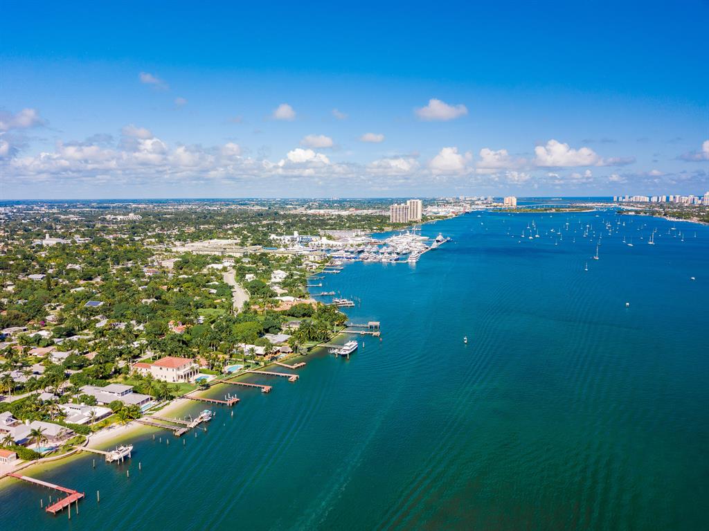 NORTH SHORE TERRACE 2 - Residential