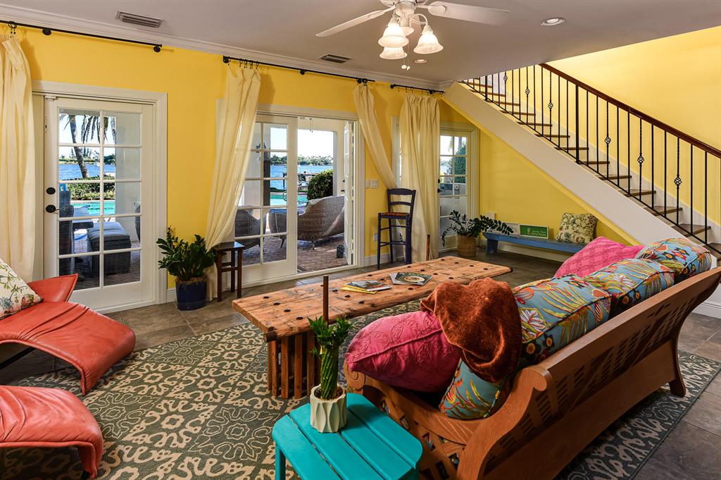 NORTH SHORE TERRACE 2 - Residential