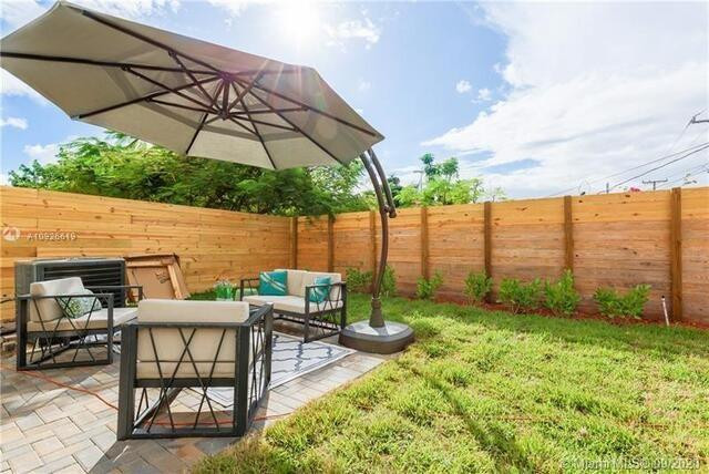 FLORANADA CENTER - Residential Lease