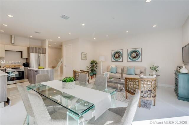 FLORANADA CENTER - Residential Lease