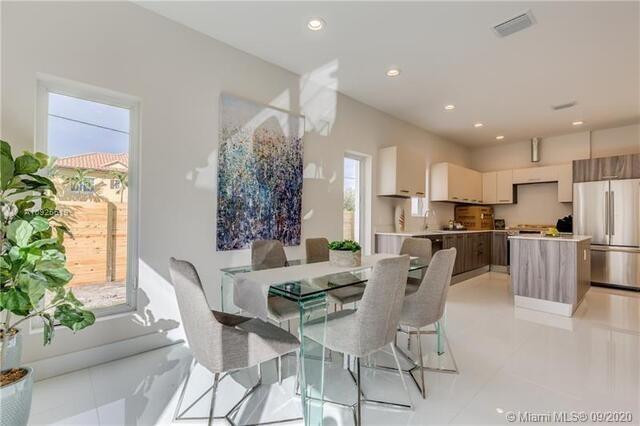 FLORANADA CENTER - Residential Lease