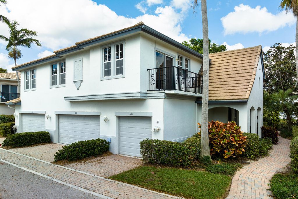 Photo of 186 Evergrene Parkway, Palm Beach Gardens, FL 33410 (MLS # R10870389)