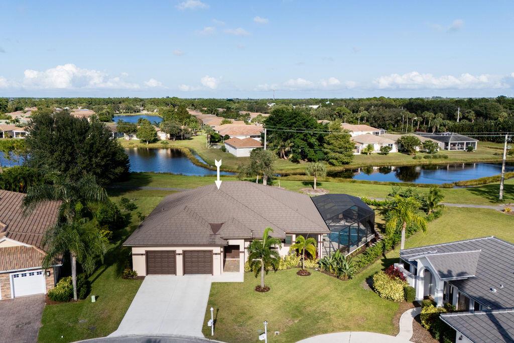 COUNTRY CLUB POINTE - Residential Lease