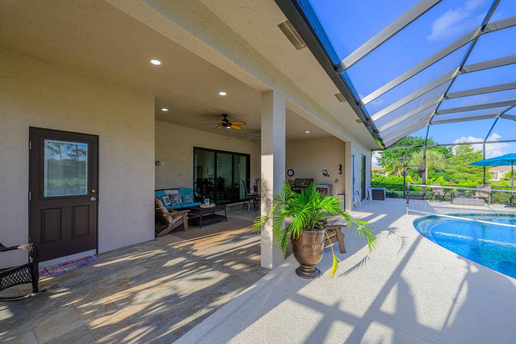 COUNTRY CLUB POINTE - Residential Lease