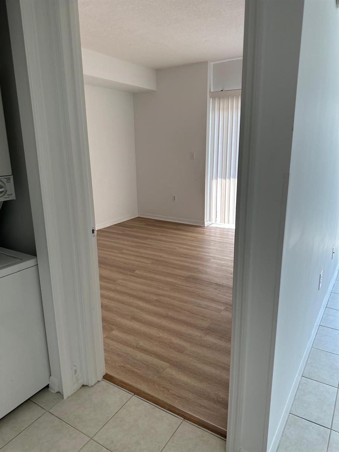 EMERALD PLAZA ON CORAL - Residential