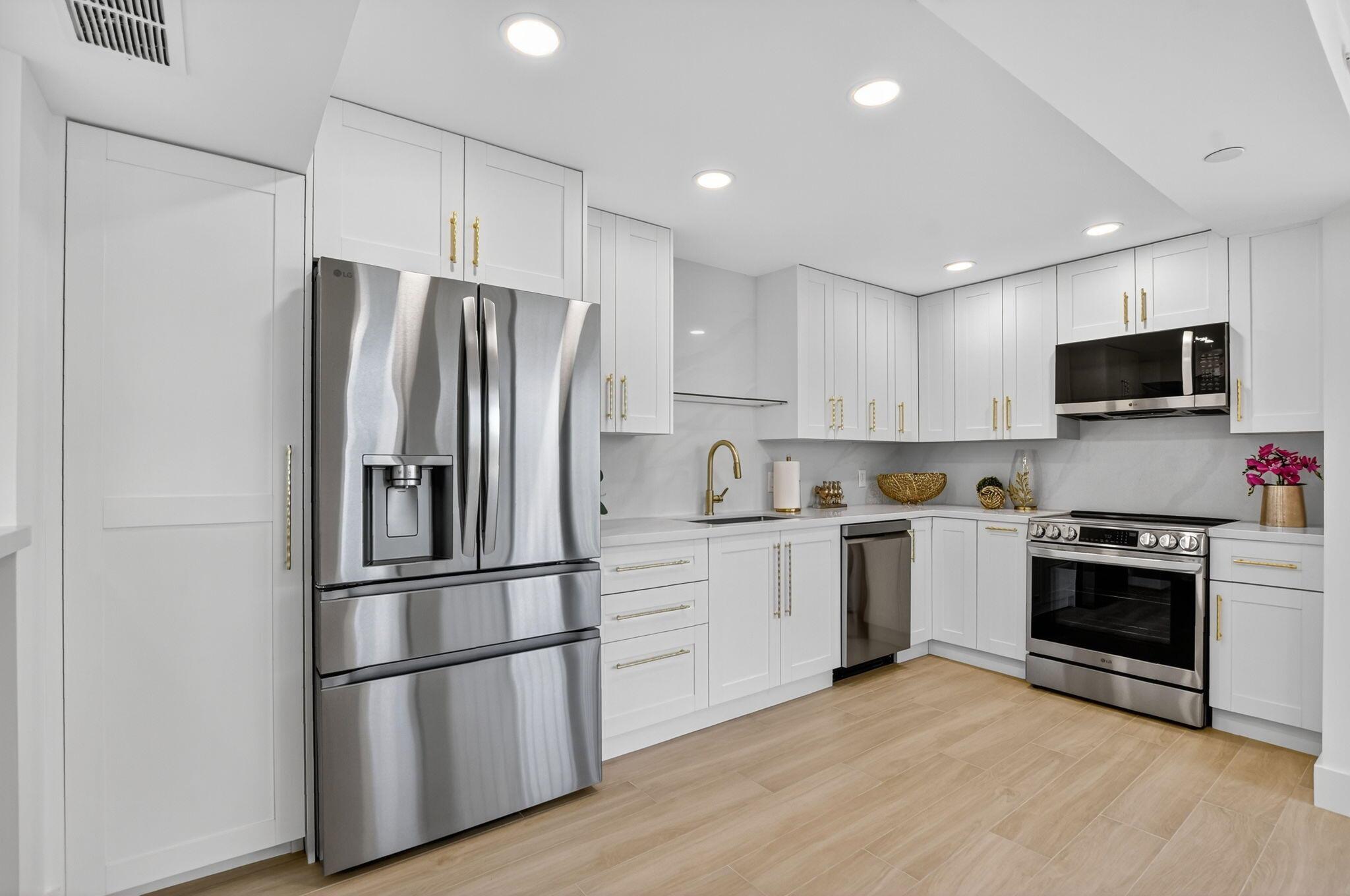 Bridgewood Midrise - Residential