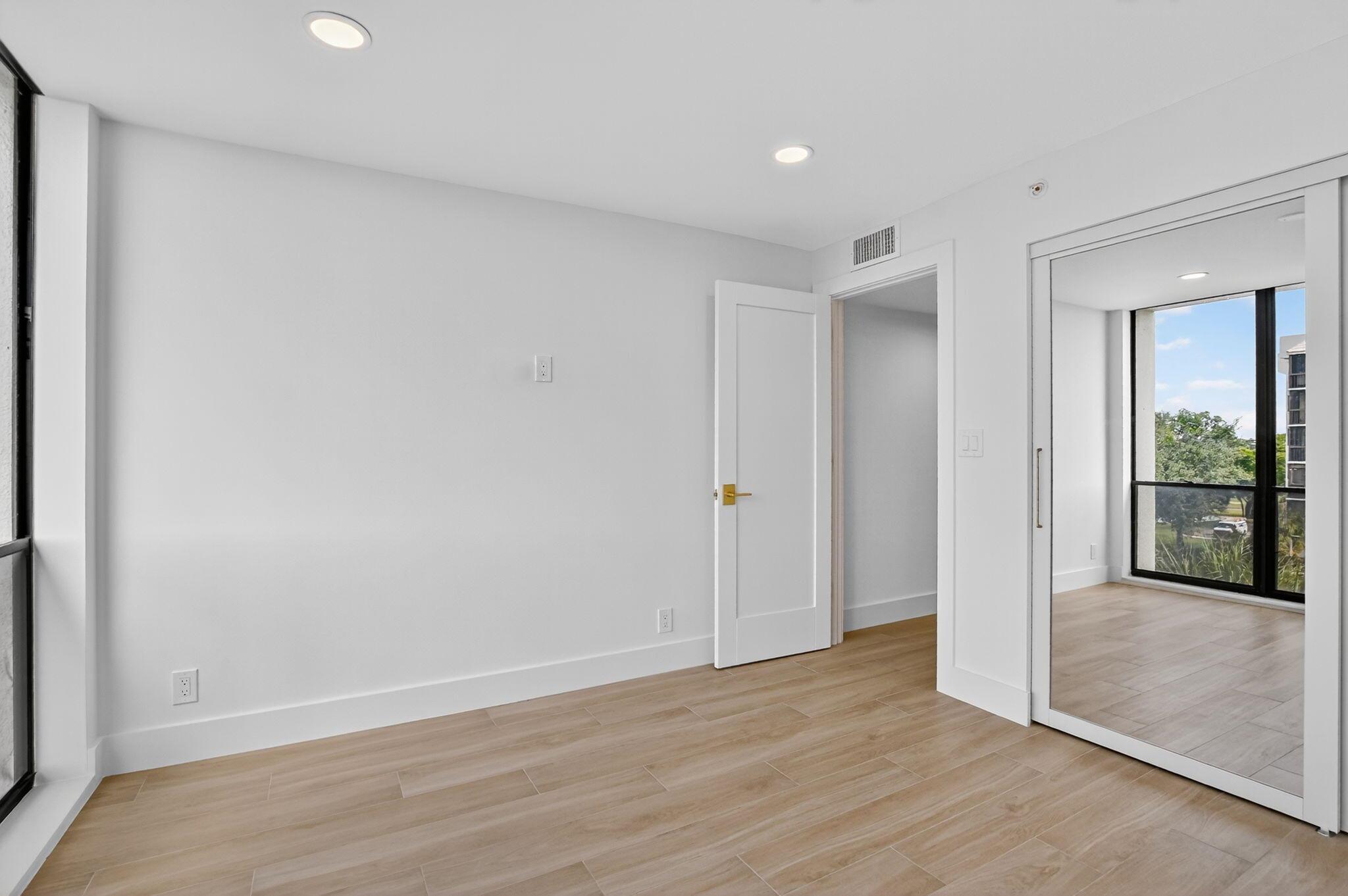 Bridgewood Midrise - Residential