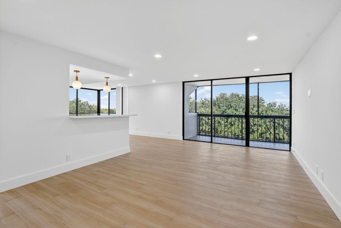 1751 Bridgewood Drive