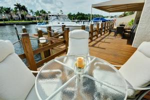 PELICAN HARBOR - Residential