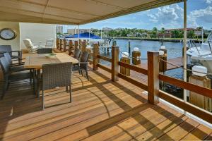 PELICAN HARBOR - Residential