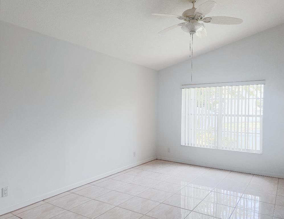 PALM CLUB WEST VILLAGE 2 - Residential