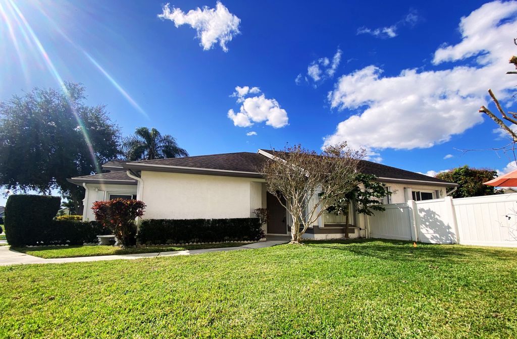 Photo of 3830 Circle Lake Drive, West Palm Beach, FL 33417 (MLS # R11156812)