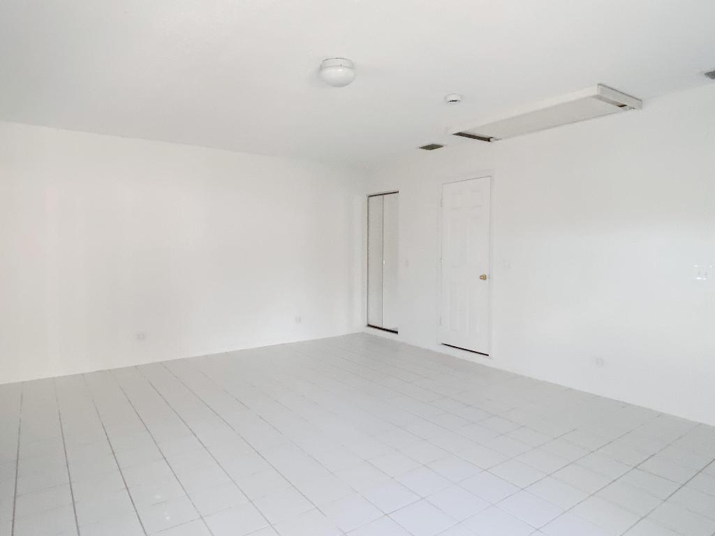 PALM CLUB WEST VILLAGE 2 - Residential