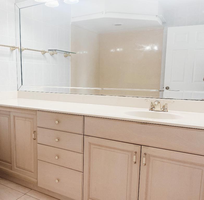 PALM CLUB WEST VILLAGE 2 - Residential