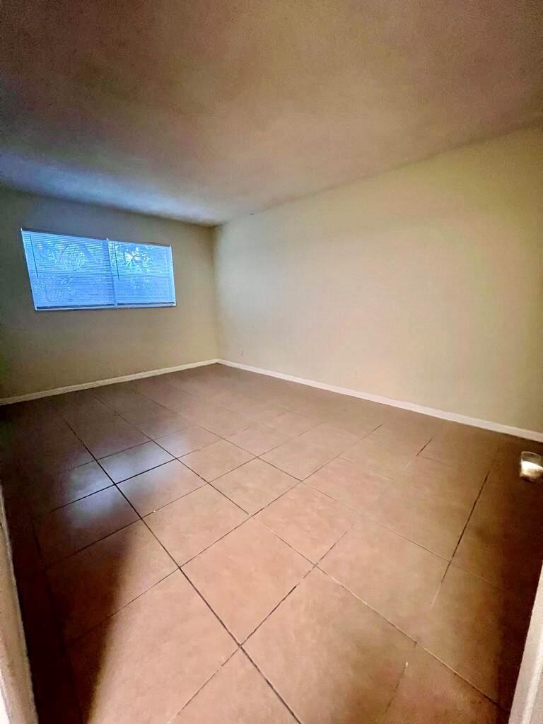 DELRAY GOLF VIEW CONDO AP - Residential