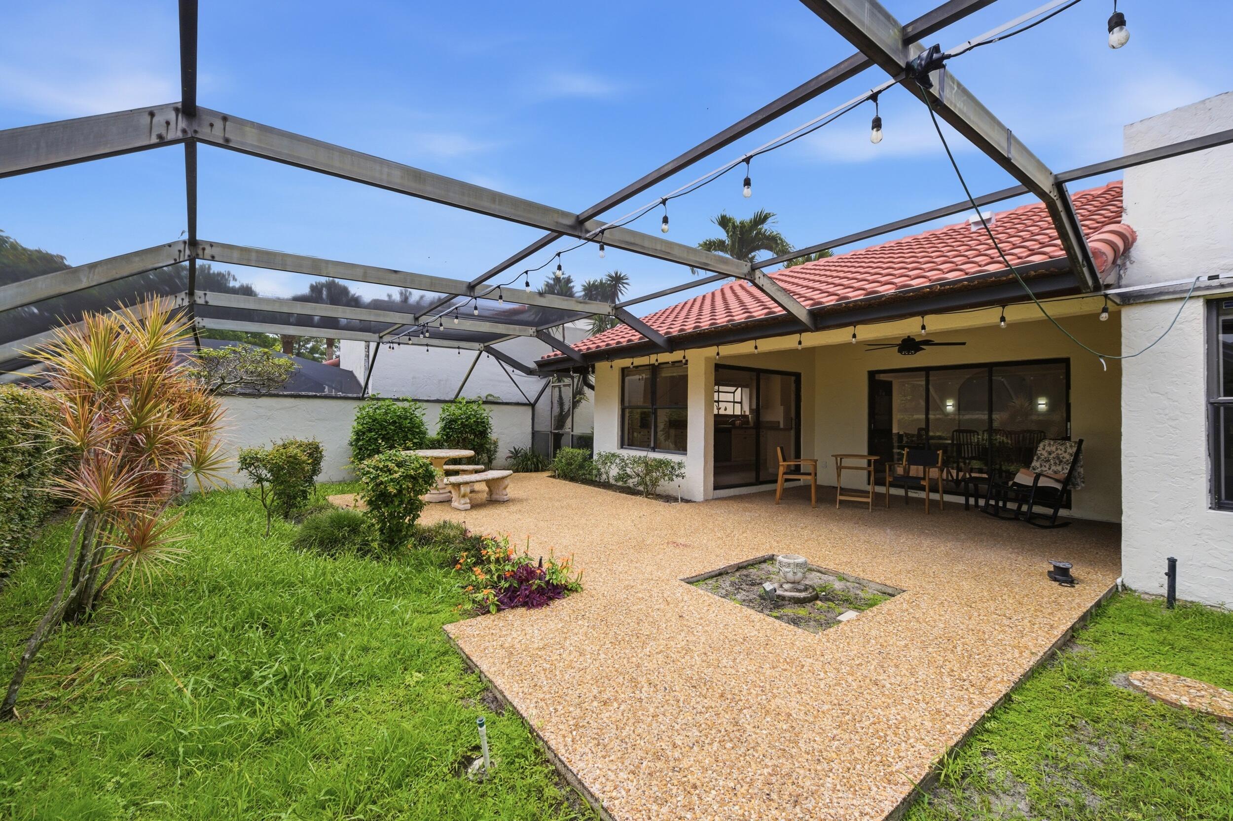 PRADERA OF VIA VERDE PH 1 REPLAT - Residential