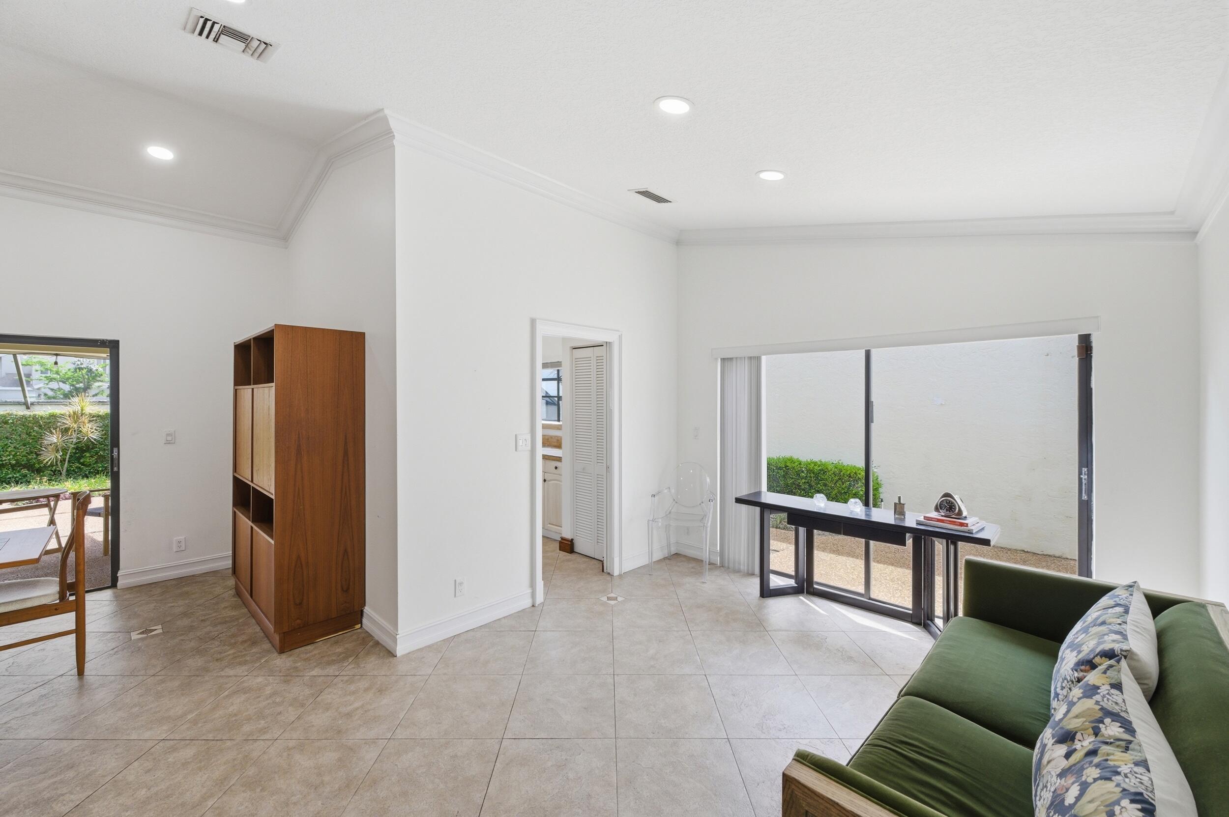 6755 Lago Vista Terrace, Boca Raton, FL, 33433/$680,000 4 6755 Lago Vista Terrace
