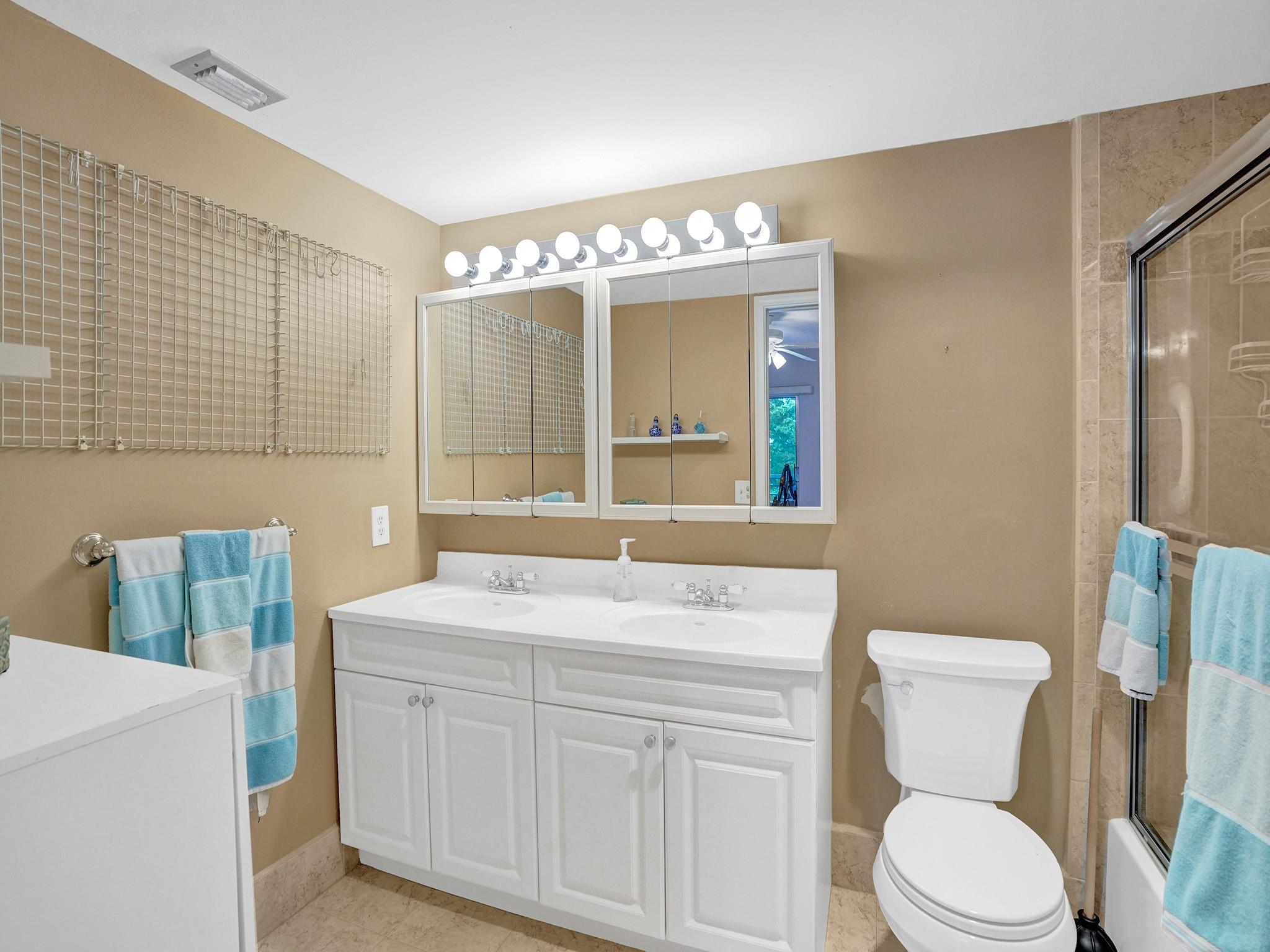 Granada Village D Condo - Residential Lease