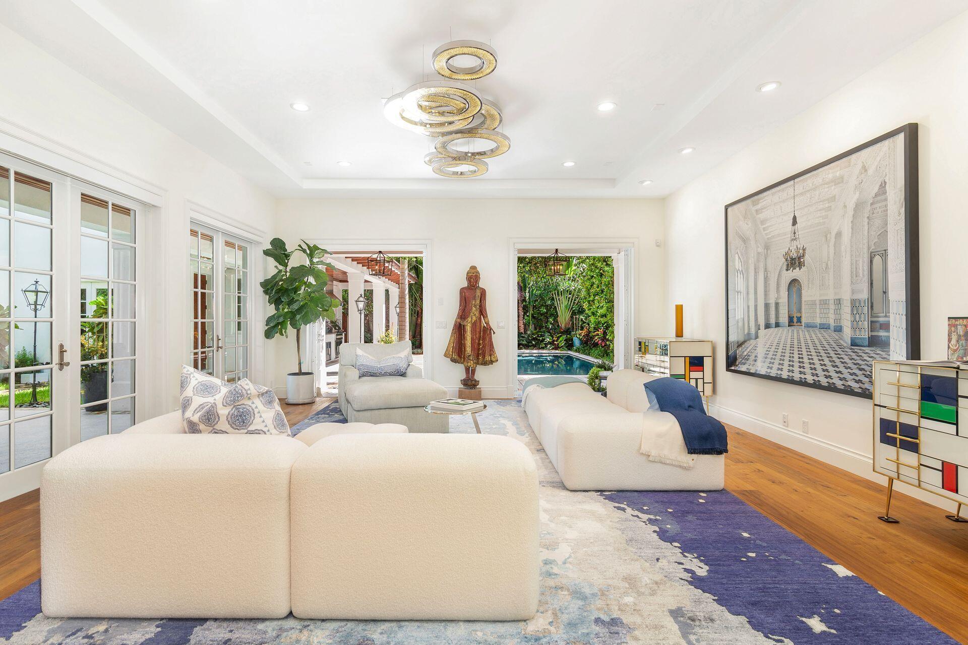 The Southend, ''So So'' - Residential