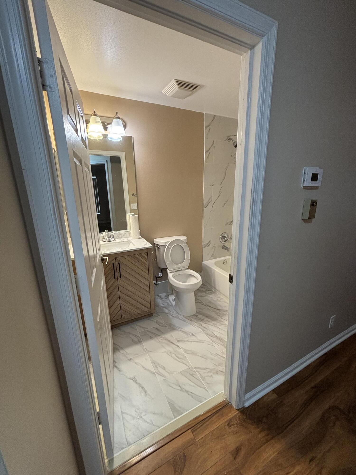 ANDROS ISLE - Residential Lease