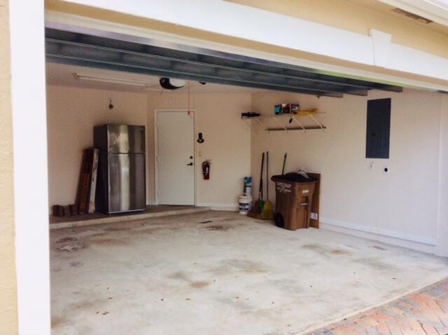 ANDROS ISLE - Residential Lease