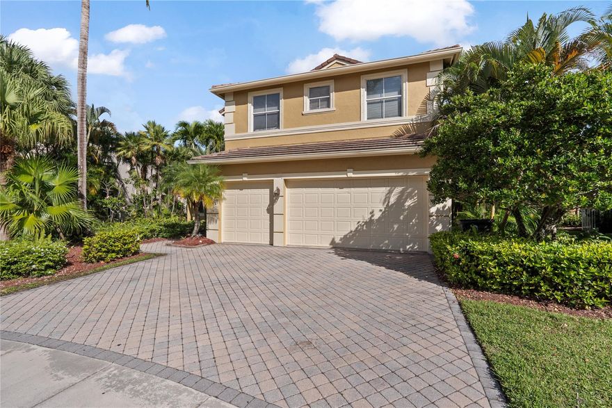 DISCOUNTED AND MOTIVATED... Home located in Journeys End. This is a five bedroom, However one room is a large loftarea. Three and one half bath Windsor model. This spectacular home is located on a lake and Cul de sac lot on thebuilder's former model row. Upon arrival at this home, you will notice the undeniable curb appeal and attention todetail. The raised landing gives you a fantastic view of the living room, large formal dining room, grand ceilingheight and sweeping wood and wrought iron staircase. In the Backyard you will find a jacuzzi with a lake view. Thisis a great home can be easily updated for investment or become the next family home with a 24 hours a daymanned gate. Nearby schools include :Coral Reef Elementary School,Woodlands Middle School and Park Vista Community High School. Close to multiple shopping centers and highway access is with a few miles in either direction.