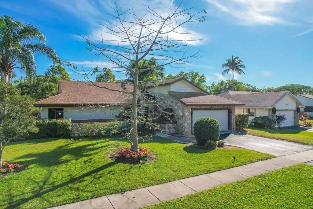 Photo of 21104 Shady Vista Lane, Boca Raton, FL 33428 (MLS # R11049604)