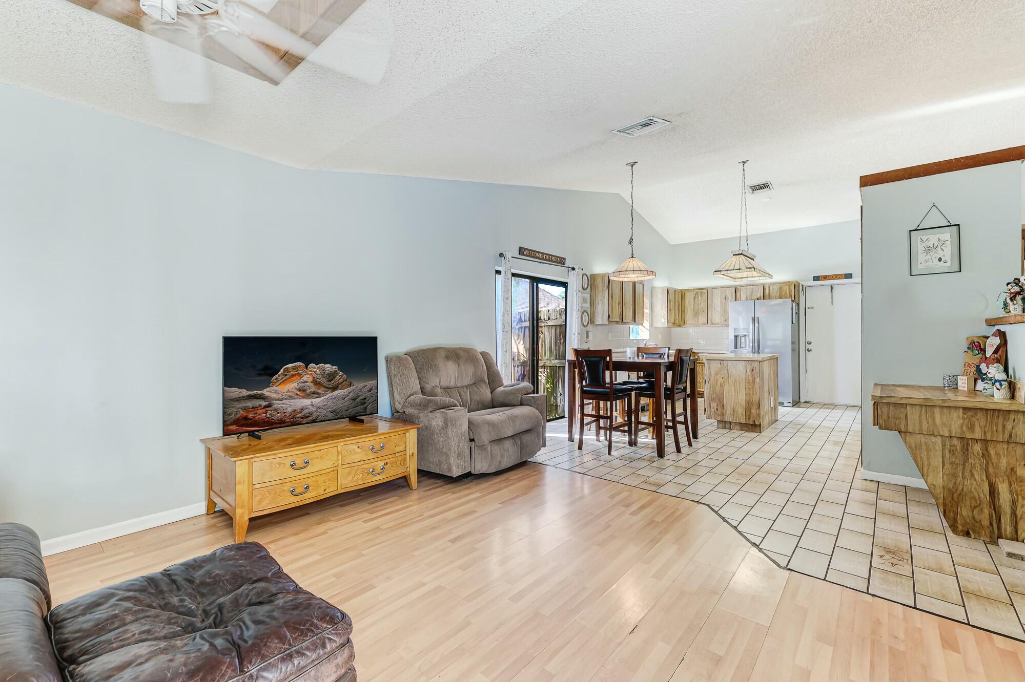 21104 Shady Vista Lane