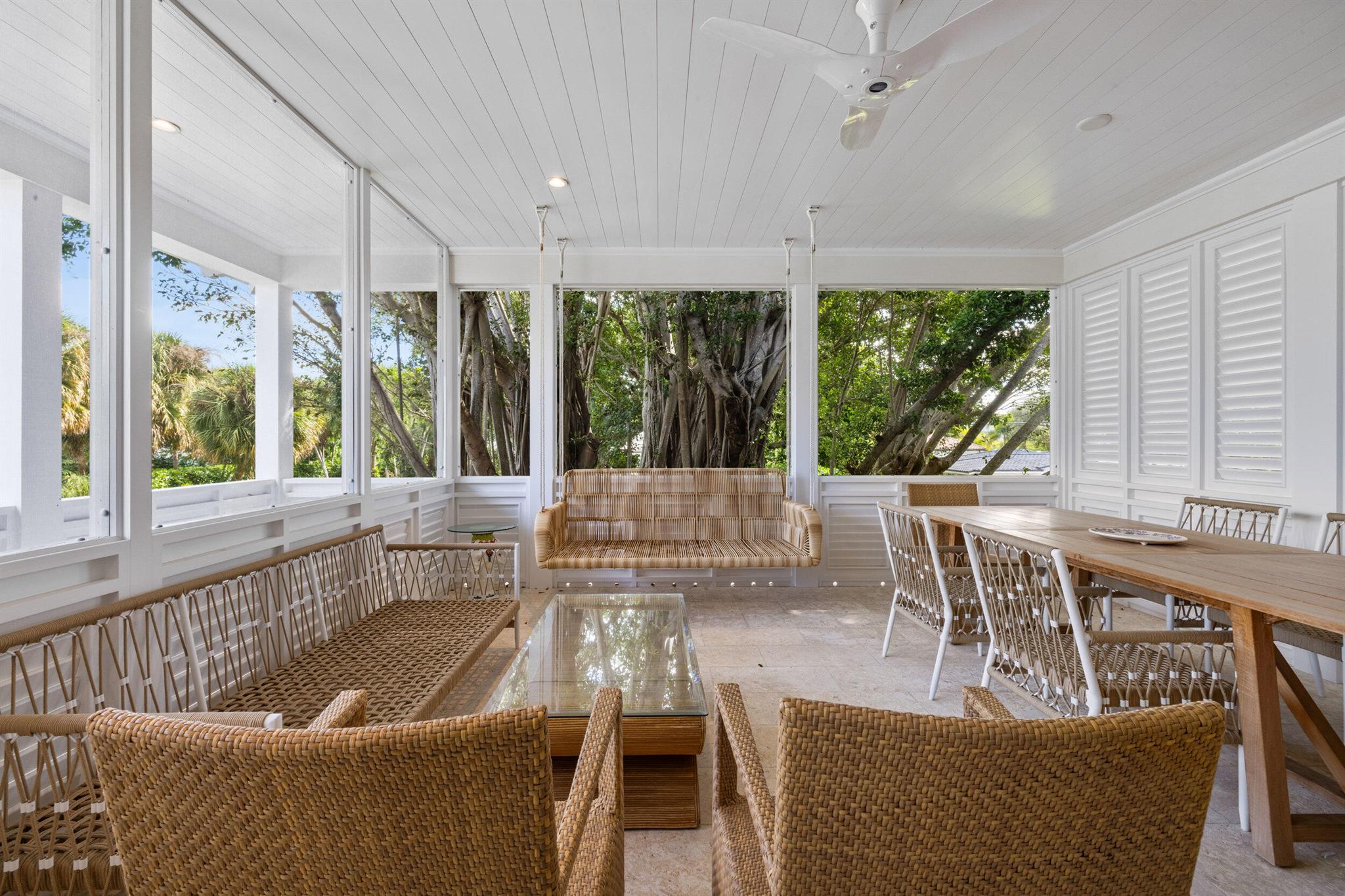 LAKE PLACE - Residential