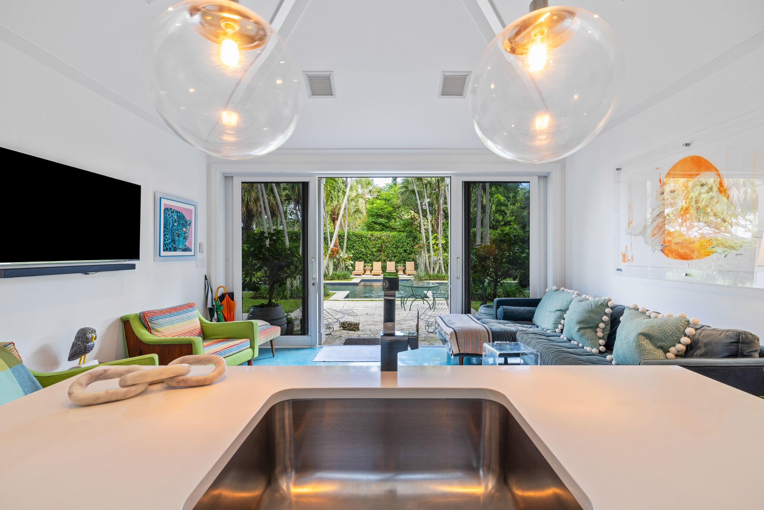 LAKE PLACE - Residential